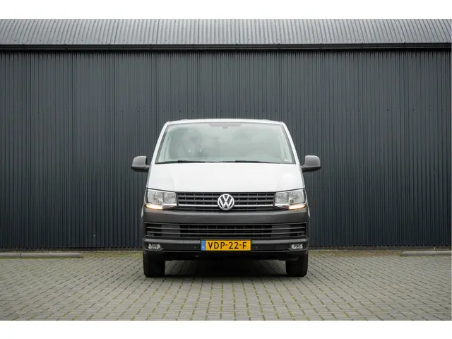 Volkswagen Transporter T6 2.0 TDI L1H1 | 150 PK | Automaat | Carplay | Cruise | PDC | Trekhaak