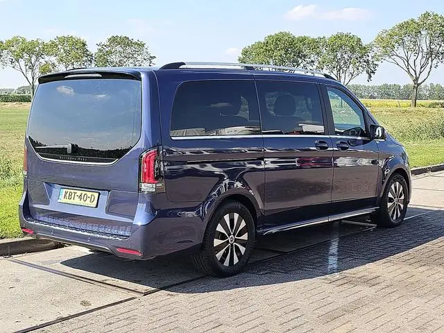 MERCEDES-BENZ EQV 300 wltp 364 kms 90kwh