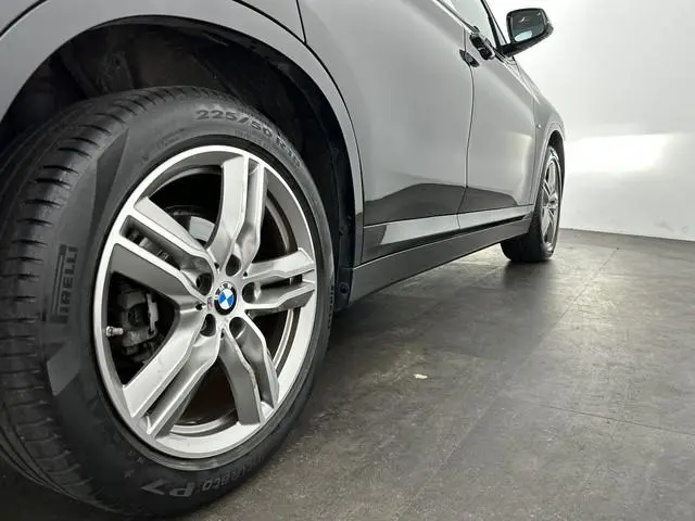 BMW X1 sDrive18i PANO - TREKHAAK - LED - 1E EIGENAAR - M SPORT