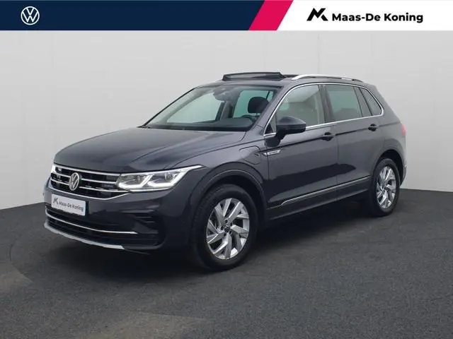 Volkswagen Tiguan 1.4TSIeHybrid 180kW/245PK Elegance DSG · Panoramadak · Apple/Android Car Play · Ca...