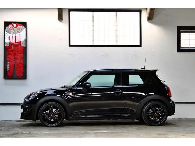 MINI 3-Deurs 1.5 Cooper Dalston Edition | John Cooper Works | Apple Carplay | Stoelverwarming | NL a...