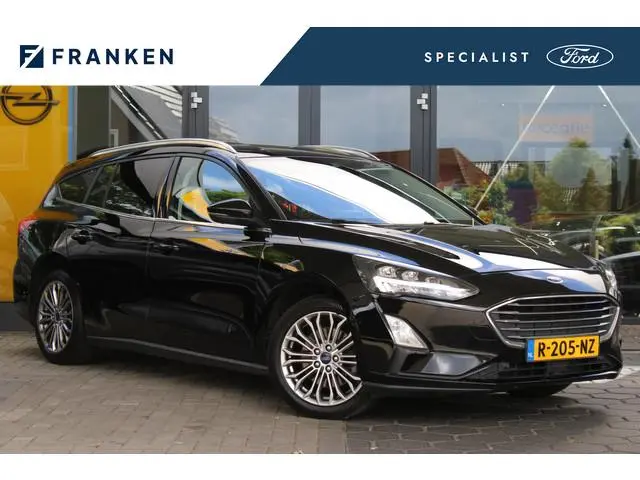 Ford Focus Wagon 1.0 EcoBoost Titanium Business | Achteruitrijcamera | Stoelverwarming | Stuurverwar...