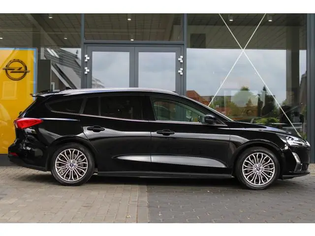 Ford Focus Wagon 1.0 EcoBoost Titanium Business | Achteruitrijcamera | Stoelverwarming | Stuurverwar...