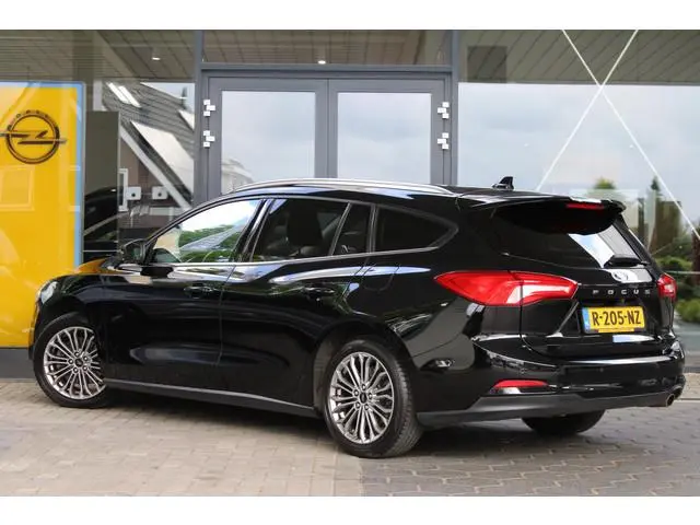 Ford Focus Wagon 1.0 EcoBoost Titanium Business | Achteruitrijcamera | Stoelverwarming | Stuurverwar...
