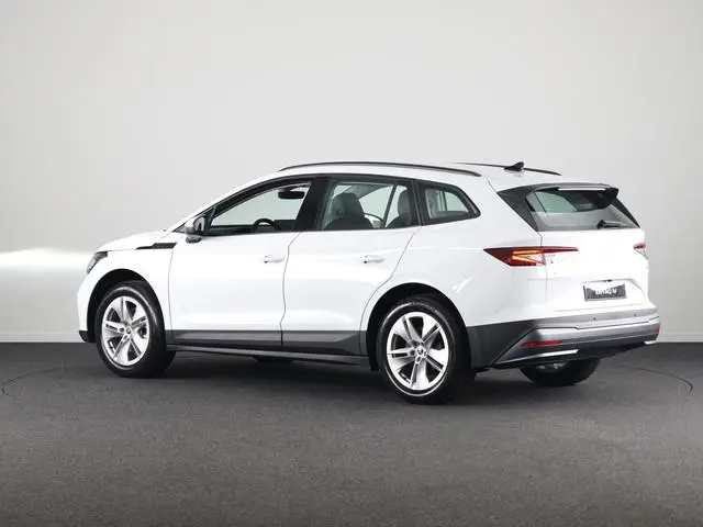 Škoda Enyaq Selection180pk Navigatie via App | Parkeercamera | Parkeersensoren voor en achter | Crui...