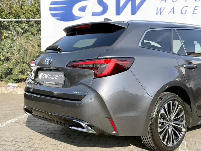 Toyota Corolla Touring Sports