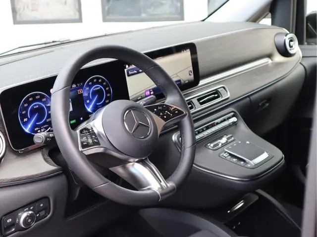 Mercedes-Benz EQV
