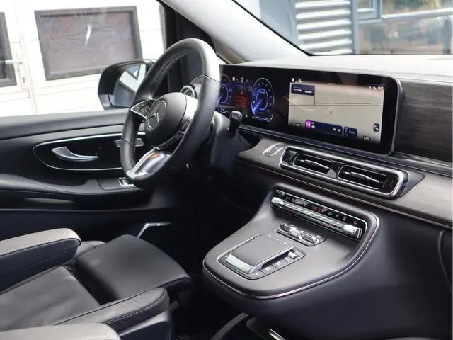 Mercedes-Benz EQV