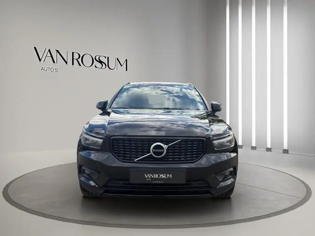 Volvo XC40 1.5 T4 Recharge R-Design H&K Camera ACC Blis