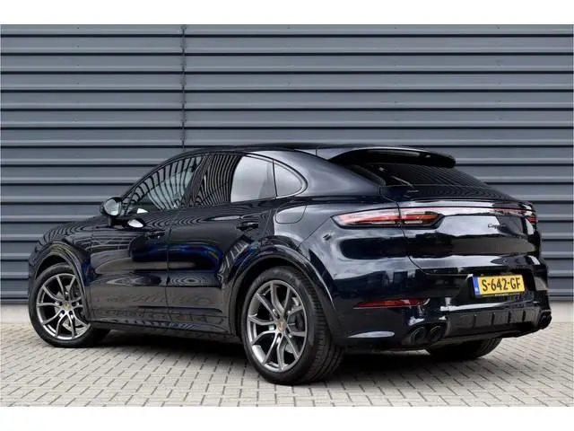 Porsche Cayenne Coupé 3.0 E-Hybrid 462pk Platinum Edition SportDesign | Panorama | Bose | Trekhaak e...