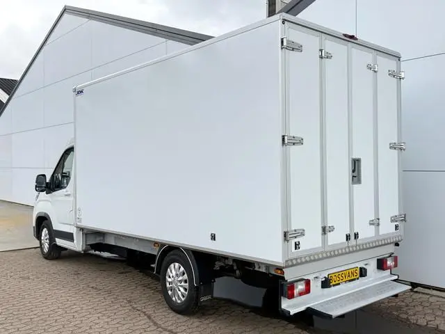 Maxus eDeliver 9 65kWh 204PK Elektrisch! 171km WLTP Elektrische Bakwagen Achterdeuren Airco ACC Carp...