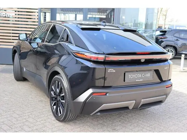 Toyota CHR +
