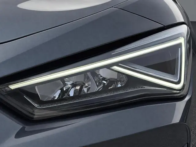 CUPRA Leon 1.4 e-Hybrid 204pk DSG Business · Camera · Stoel & Stuurwiel verwarming · Apple/Android C...