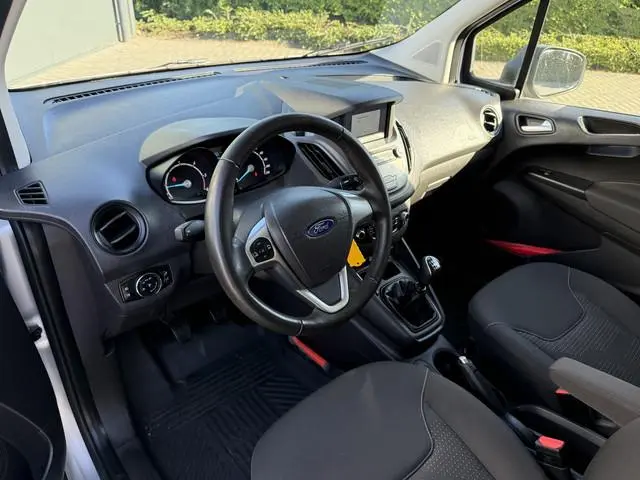 Ford Transit Courier