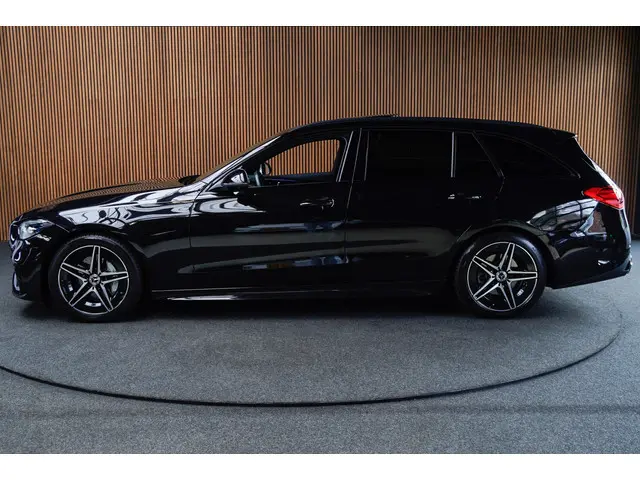 Mercedes-Benz C-klasse Estate 180 AMG Line Panodak Leer 360° Memory Distronic+ Matrix Laser Navi LED...