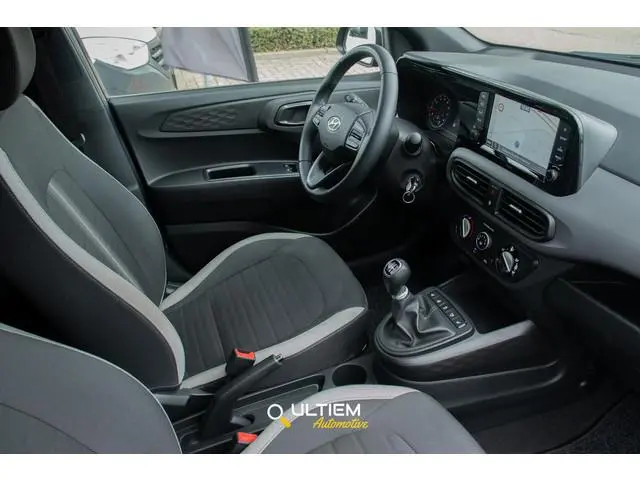 Hyundai i10 1.0 Comfort Smart | Lage KM, Camera, CarPlay