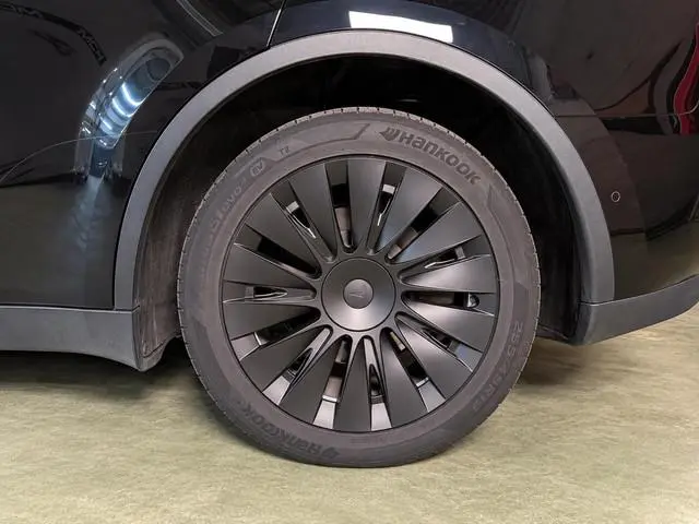 Tesla Model Y Long Range Dual Motor AWD 75 kWh Autopilot l 514 Pk