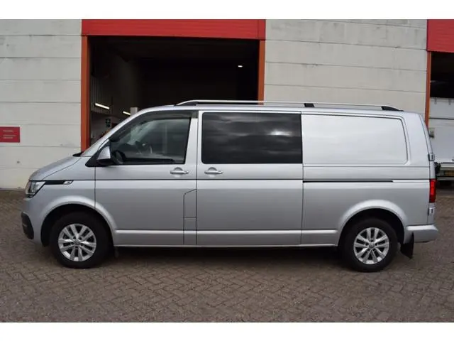 Volkswagen Transporter T6.1 2.0 TDI 150 PK L2H1 DC DUBBEL CABINE | AUTOMAAT | ZEER NETTE STAAT