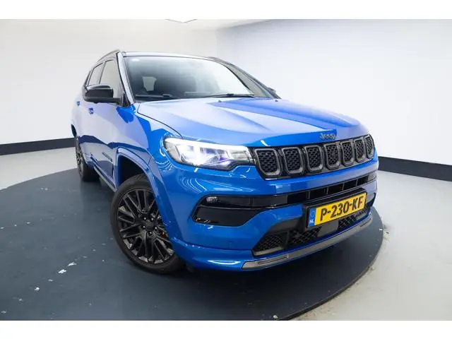 Jeep Compass 4xe 240 Plug-in Hybrid Electric S | Panorama-dak | Stoel & stuur verwarming |