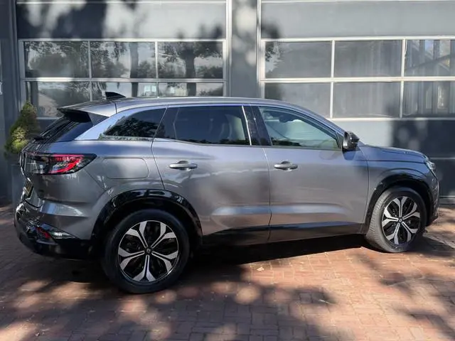 Renault Austral 1.2 E-Tech full hybrid 200 techno Navi & Carplay | Cruise | 360 Camera | Full Led |...