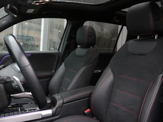 Mercedes-Benz GLB 180 AMG Line 7p. Distronic | Panoramadak