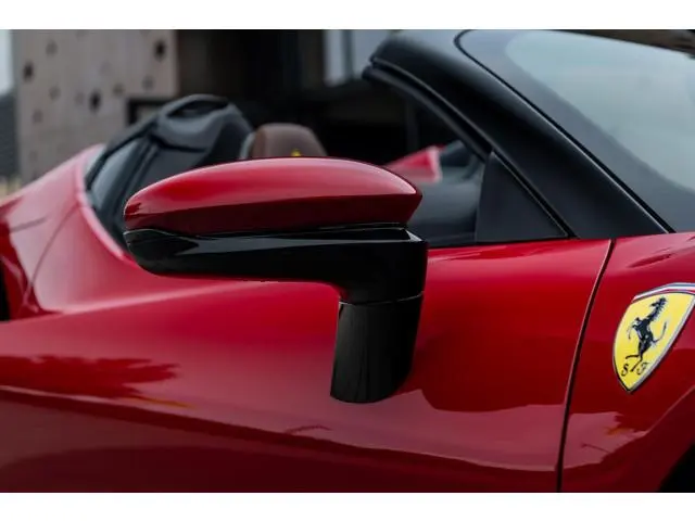 Ferrari SF90 Spider