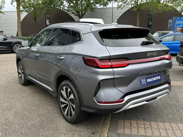 BYD SEAL U
